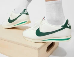 Nike Cortez Femme -Pied Chic Soldes Magasin sz 645932 b scaled