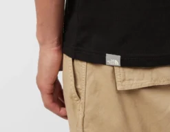 The North Face Seasonal Graphic T-Shirt -Pied Chic Soldes Magasin sz 659903 f scaled