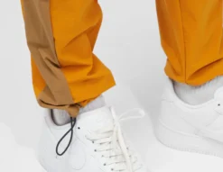 The North Face NSE Shell Suit Pants -Pied Chic Soldes Magasin sz 660014 f scaled