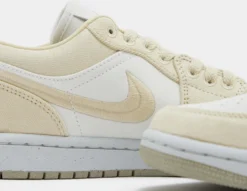 Jordan Air 1 Low Femme -Pied Chic Soldes Magasin sz 668151 f scaled