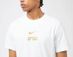 Nike Sportswear T-Shirt -Pied Chic Soldes Magasin sz 668896 d scaled